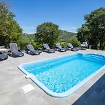 Gorgeous In Metković