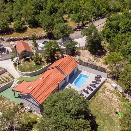Vikendica Awesome In Metkovic
