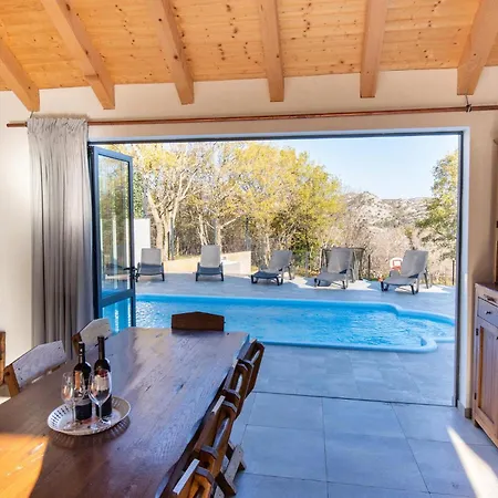 Gorgeous In * Metković