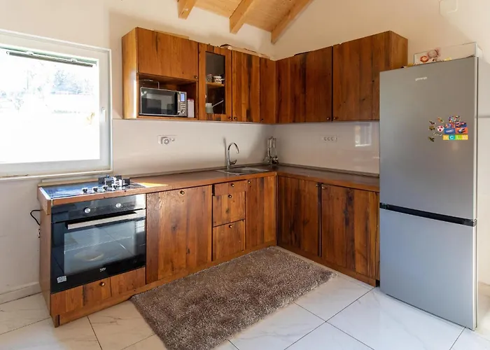 Gorgeous In * Metković